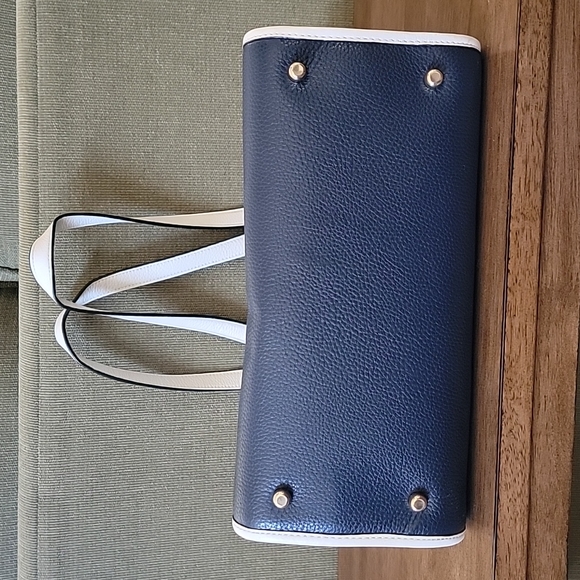 Coach Handbag - Picture 8 of 8